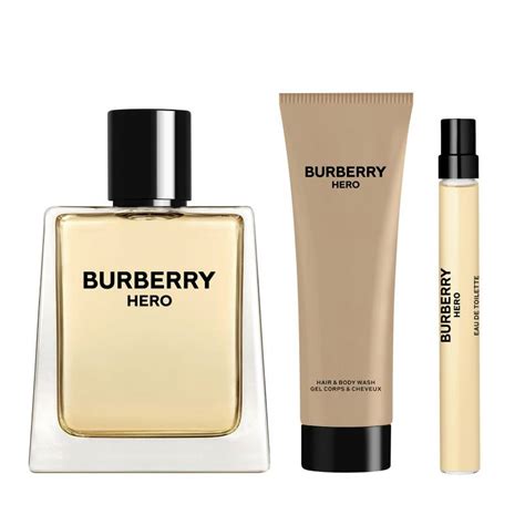 Burberry presenta Hero .